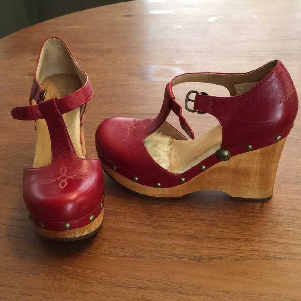 UGG Red T-Strap Wedges Size 5